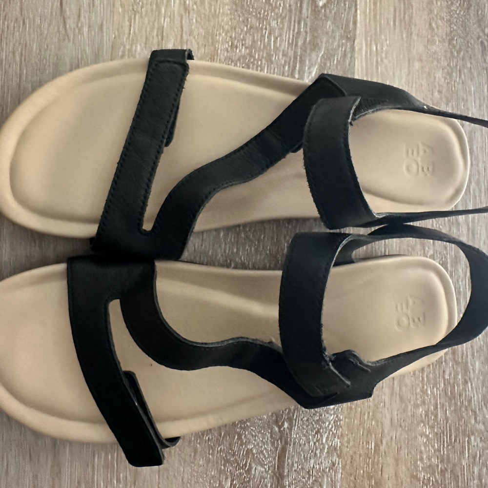 Abeo Black Comfort Sandals with Adjustable Straps